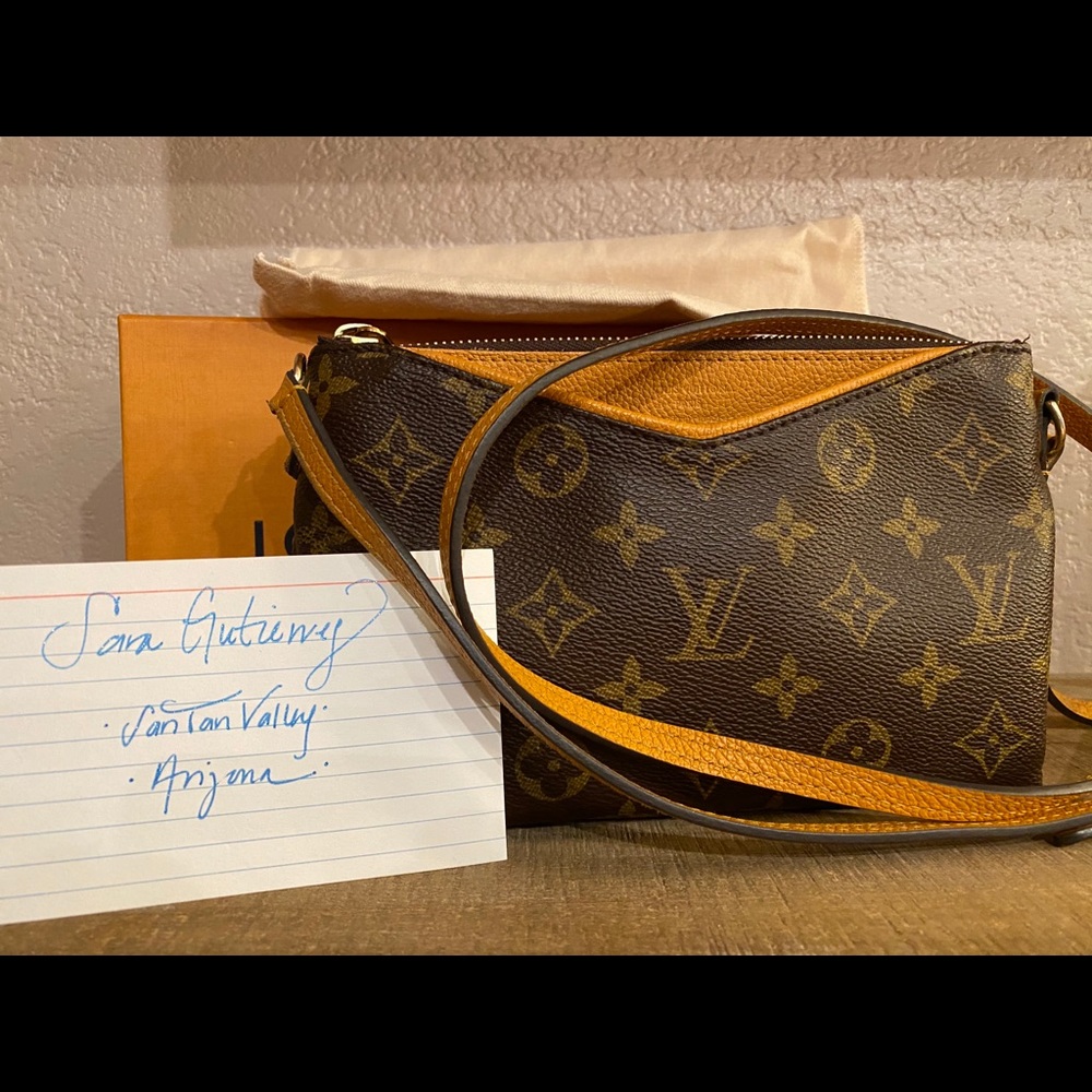 ***SOLD*** Pallas Clutch Monogram